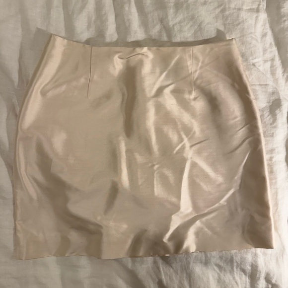 Oscar de la Renta Ivory mini skirt - Picture 1 of 3